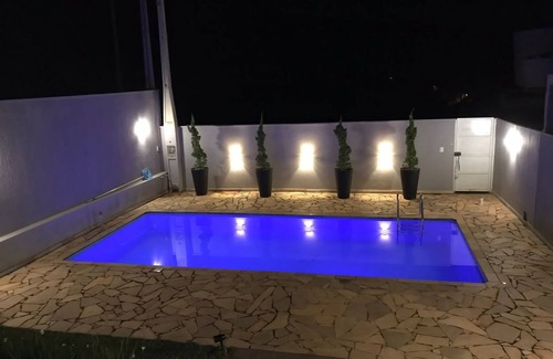 Serra Negra Cottage | Tranquility with swimming pool and barbecue.