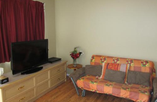 Valleyview Hotel | Trans Canada Motel