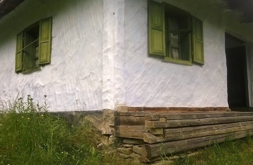 Faget Ski Chalet | Transylvanian Mountain Paradise 2-experience and live the ancient atmosphere