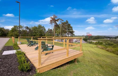 Emlenton Hotel | Travelodge by Wyndham Emlenton