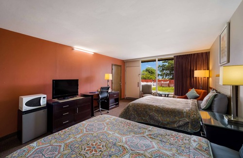 Oakley Hotel | Travelodge by Wyndham Oakley