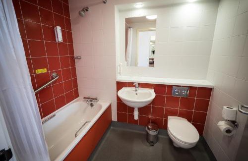 Annacotty Hotel | Travelodge Limerick Castletroy