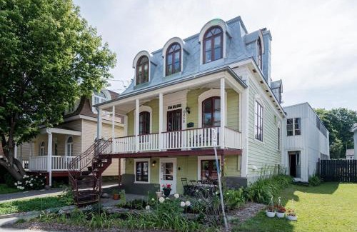 Desjardins Apartment | Traversier Gratuit- Aux Trois Filles