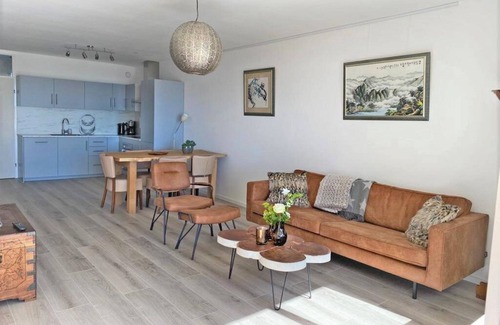 Joure House | | Travl.is Expats | NL # Joure Lakeside Gem