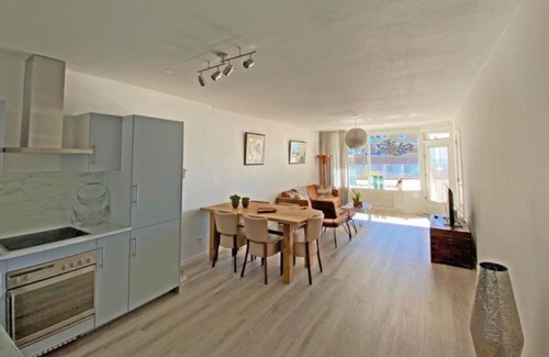 Joure House | | Travl.is Expats | NL # Joure Lakeside Gem