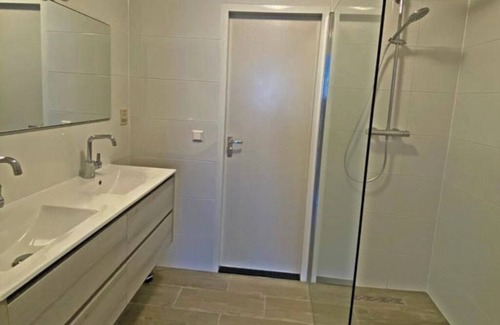 Echt House | | Travl.is Expats | NL # Real