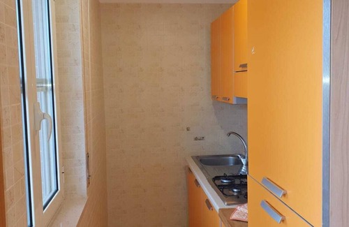 Montincello Apartment | Tre Appartamenti in Villa con Giardino Vicino al Mare