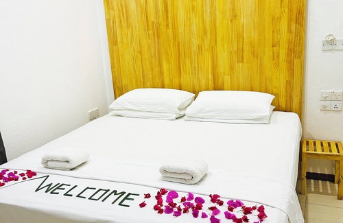 Huraa Bed & Breakfast | Treasure Island Lodge - Huraa/Maldives