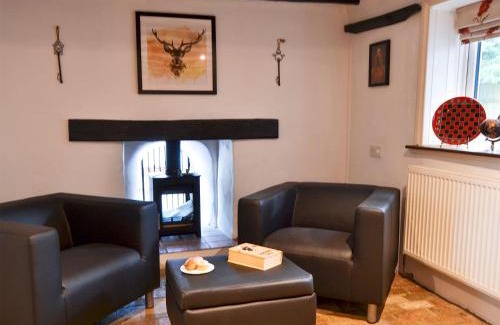 Mundford House | Tree Tops Cottage