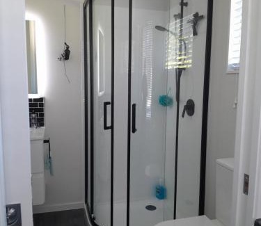 Titirangi Apartment | Tree Tops Get Away