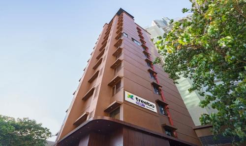 Kandiwali West Hotel | Treebo Premium Savera Inn