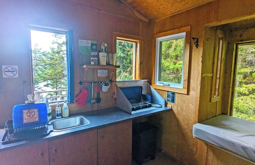 Saint-Faustin-Lac-Carre House | Treehouse #04 (Lakefront)