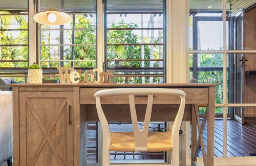 Fannie Bay House | Treehouse in the Tropics Luxe Stay with Pool