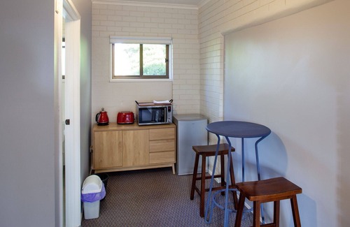 Silvan Apartment | Treetops Silvan Valley Lodge 7 night discounts
