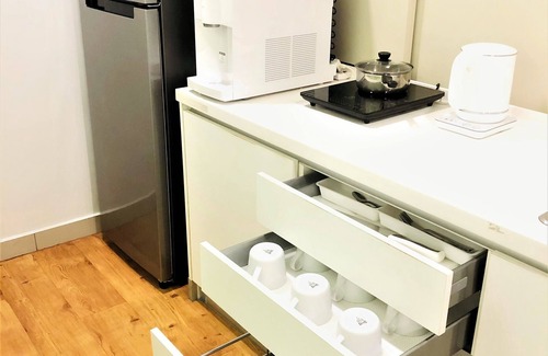 Shah Alam Apartment | Trefoil @ Setia Alam, Shah Alam | WIFI & Netflix