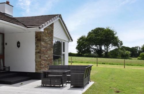 Callington House | Trelawney Bungalow