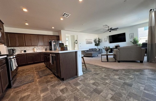 Winchester House | Tremendous Temecula Wine Country Home w/Jacuzzi, Fire-Pit, Games