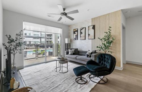 Forest Park Apartment | Trendy 3BR 2BA Urban Oasis