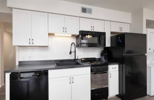 Table Rock Apartment | Trendy Condo Close to Attractions/Lake Taneycomo
