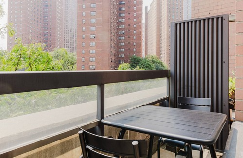Upper East Side Apartment | Trendy UES Studio w/Doorman, Gym, Lounge & W/D, by Blueground