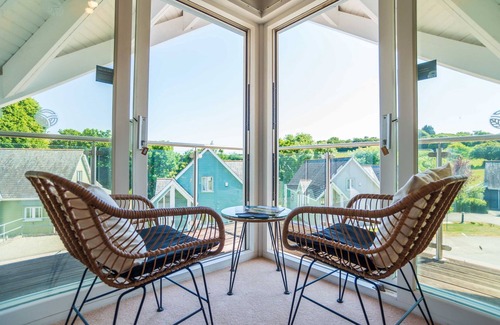 St Austell Apartment | Trewhiddle Villa 04 - a trewhiddle that sleeps 7 guests in 4 bedrooms