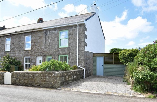 Castallack Cottage | Trezeal - lovely dog friendly Cornish cottage near Mousehole, with parking