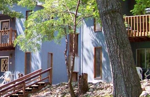 Indian Point Cabin | Tribesman Resort #22 - Renovated Cabin, Minutes to Silver Dollar, Great Location