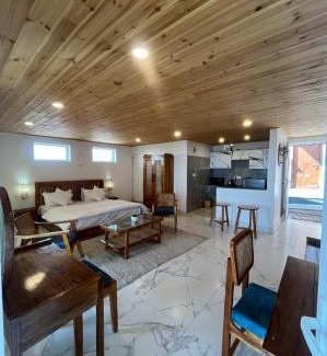 Landour House | Trim Cottage By Lehriyat Retreats