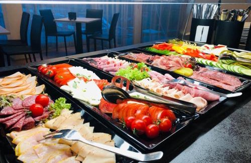 Ruemlang Hotel | TRIP INN JET HOTEL Zürich Airport