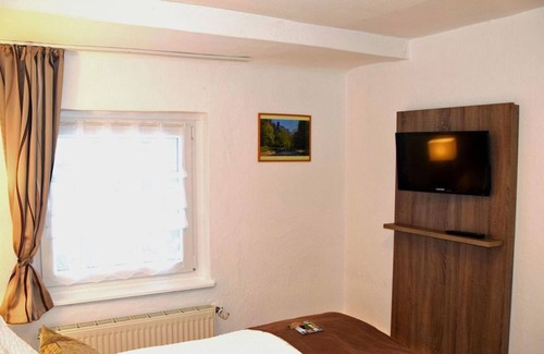 Pfaffendorf Bed & Breakfast | Triple room, shower, WC - Pension Lachmann