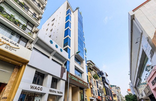 Dong Da House | Triple Stay Comfort | Central Hanoi Vibes -The Sun