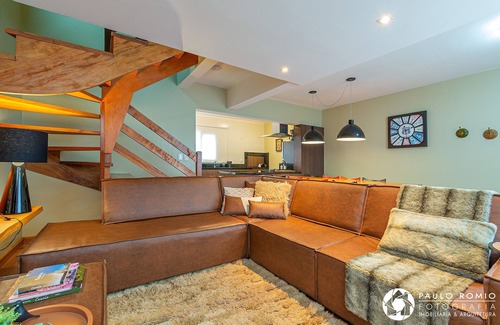 Centro House | Triplex with 3 Suites in Canela, close to Catedral de Pedra.