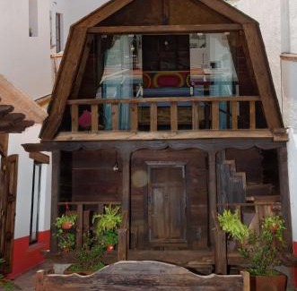 Historic Centre House | troje tradicional purépecha -live the experince-