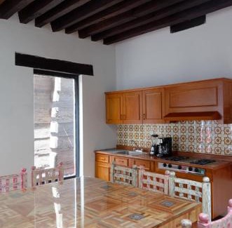 Historic Centre House | troje tradicional purépecha -live the experince-