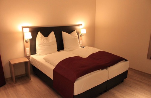 Ortsmitte Hotel | Troll's Brauhaus Hotel