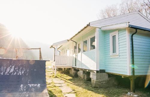 Jondal House | Trolltunga/Folgefonna Camp house