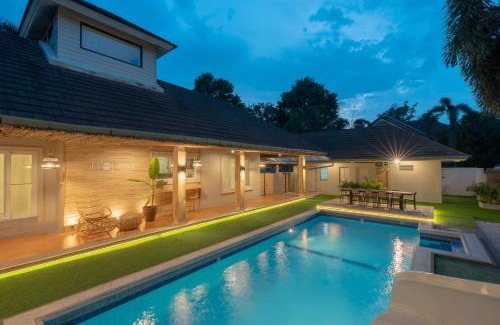 Nong Pla Lai Villa | Tropica Pool Villa Pattaya