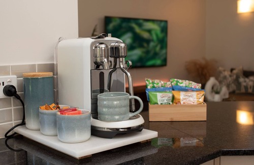 Westcourt Apartment | Tropical Gardens - Resort 9 Pools Gym