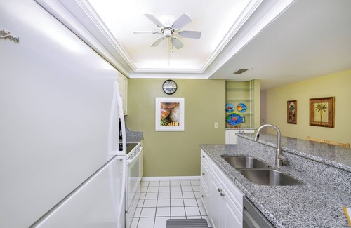 Sanibel Condo | Tropical Getaway