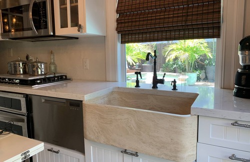 West Palm Beach Cottage | tropical poolside cottage -minutes from beaches & downtown