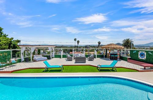 San Carlos House | Tropical Retreat with Pool and Spa in La Mesa