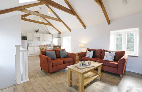 Mount Hawke Cottage | Trotters, barn conversion on edge of Mount Hawke