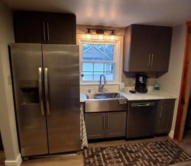 Bristol House | Trout Creek Cottage