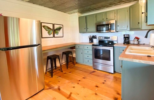 Boswell Cabin | Trout Run Lodge ~ with Gorgeous White River Views