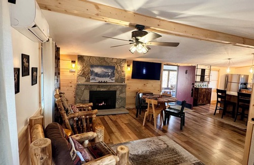 North Conway Cabin | Troy's Cabin in North Conway with Hot Tub