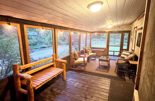 North Conway Cabin | Troy's Cabin in North Conway with Hot Tub