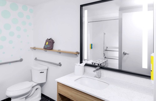 Gilbert Hotel | Tru by Hilton Gilbert