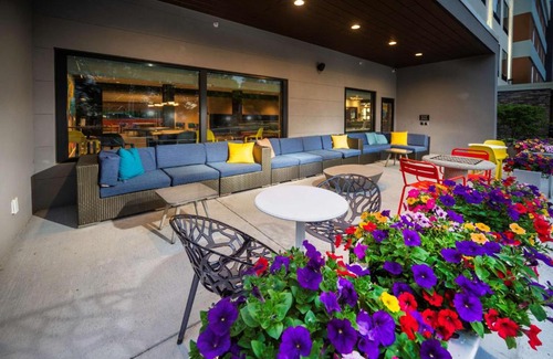 South Loop Hotel | Tru By Hilton Minneapolis Mall of America
