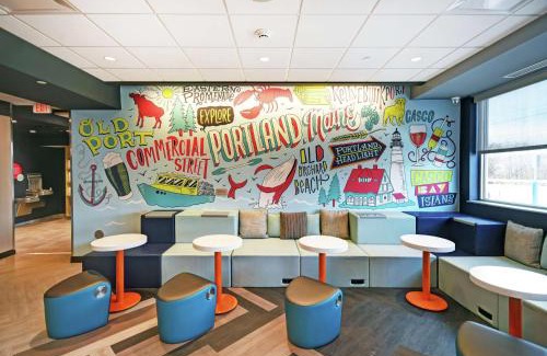South Portland Hotel | Tru By Hilton Portland Airport Area Me