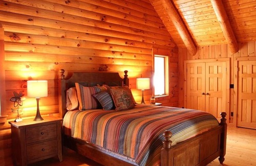 Naples Cabin | True Log Cabin Living at Bristol Mountain - Cabin Culture UNIT B